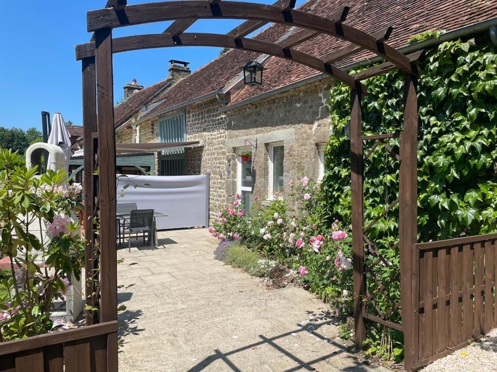 Gite Des Roses Le Grais Exteriör bild