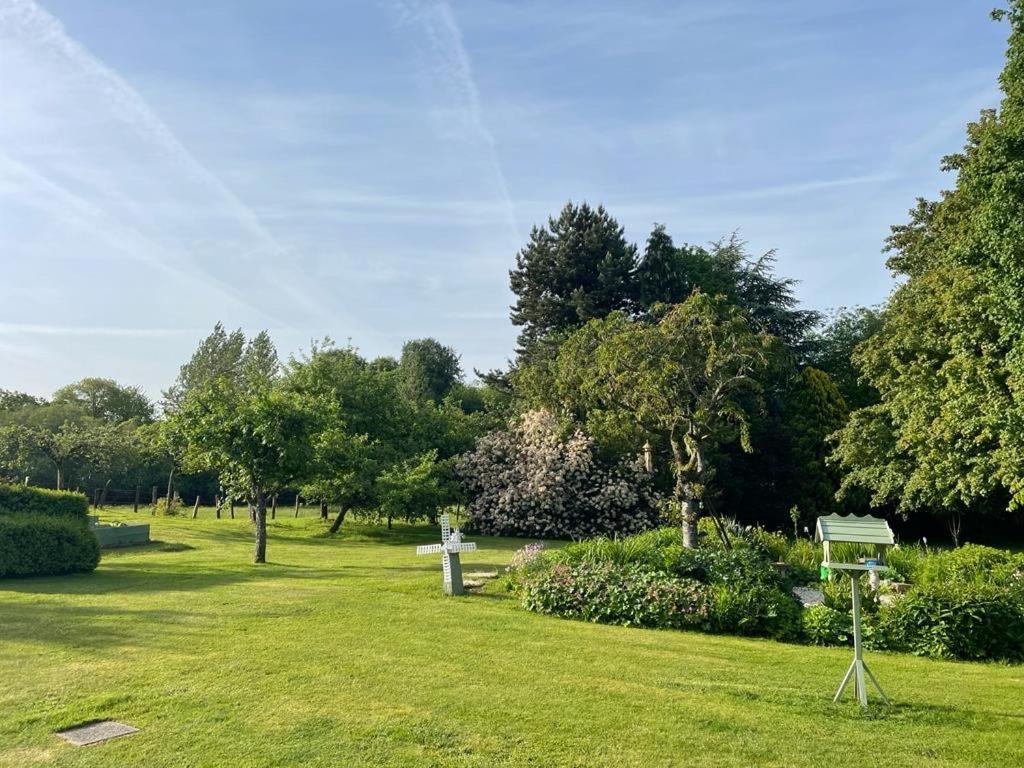 Gite Des Roses Le Grais Exteriör bild